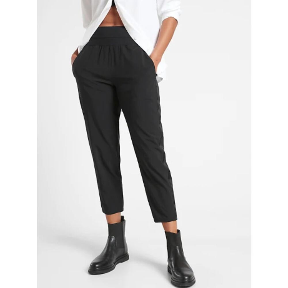 Athleta 8TALL black Nolita Slim Tapered Crop Pant legging lightweight comfort